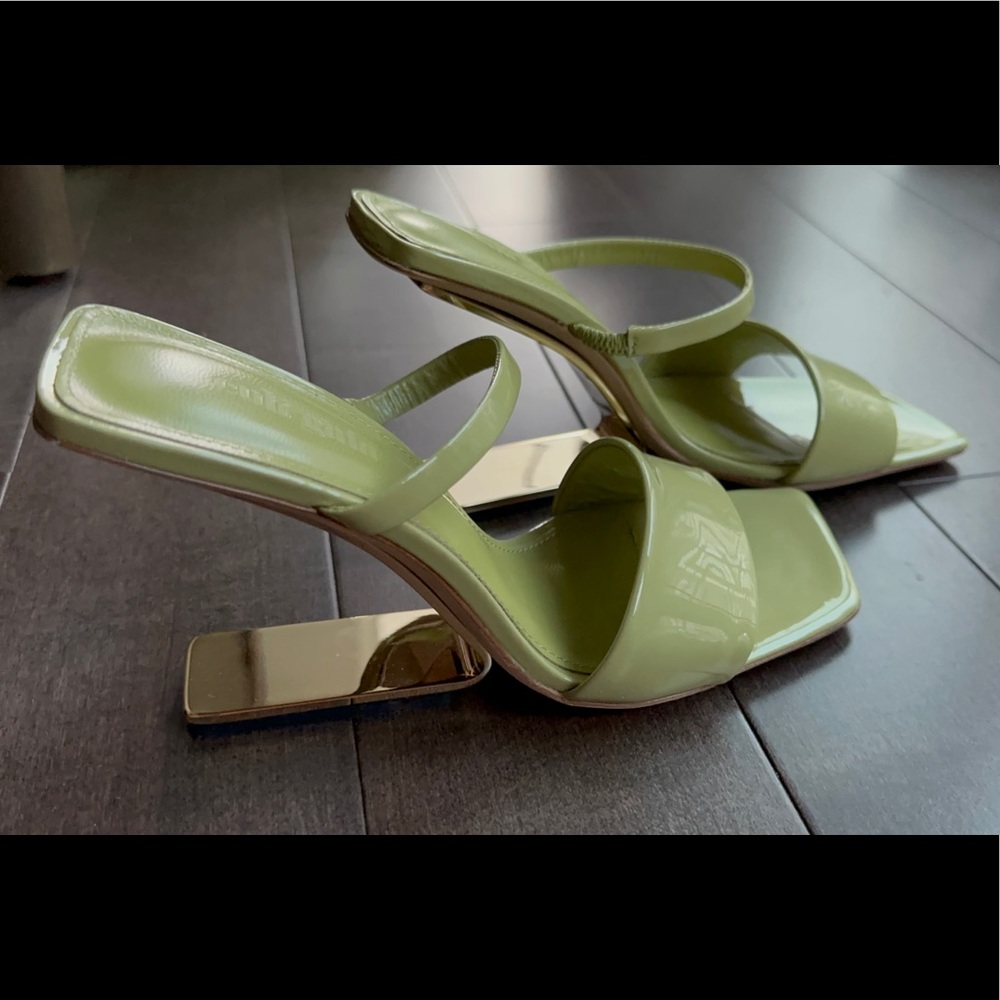 NWT Cult Gaia Rene sandal in Palm, size 37